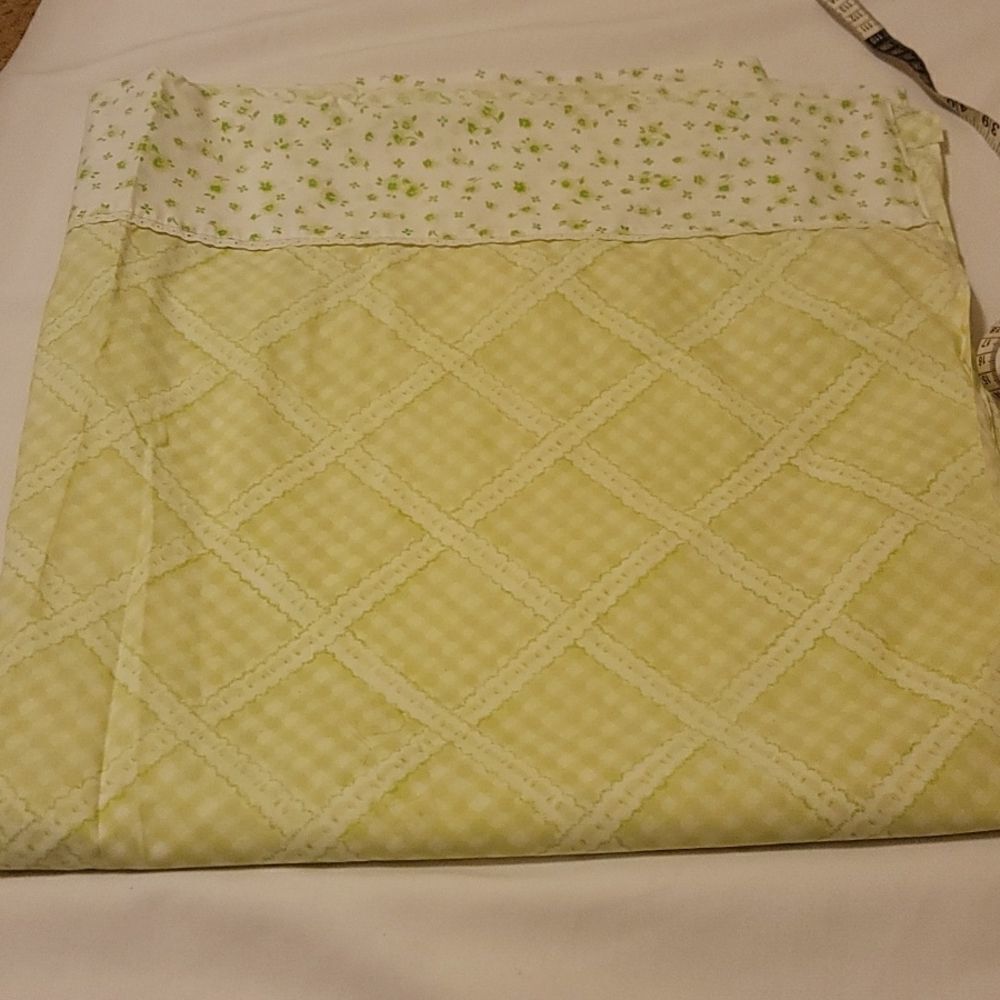 Vintage Springmade flat full sheet .